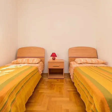 Apartments Verde Premantura Exterior photo